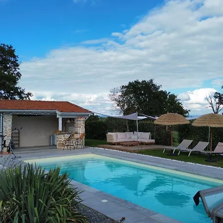 Pensjonat Le Logis Des Ecuries 4*